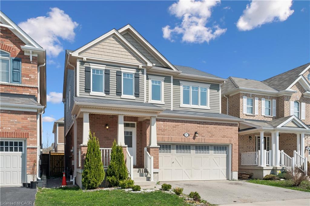 267 Grovehill Crescent