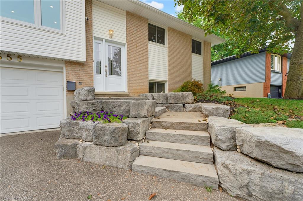 555 Elm Ridge Place