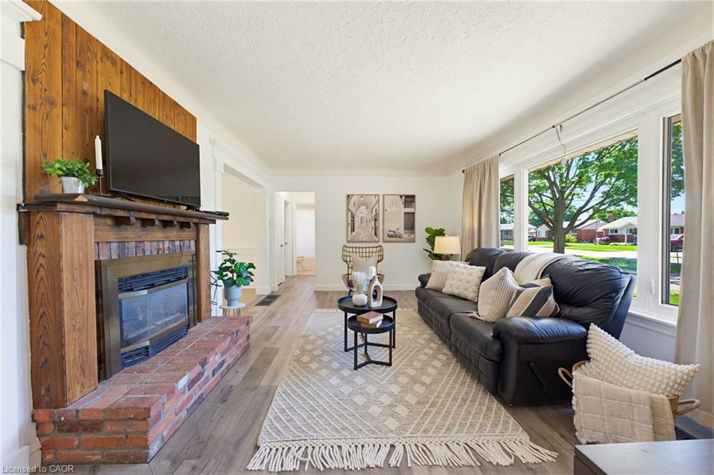 17 Broadmore Avenue