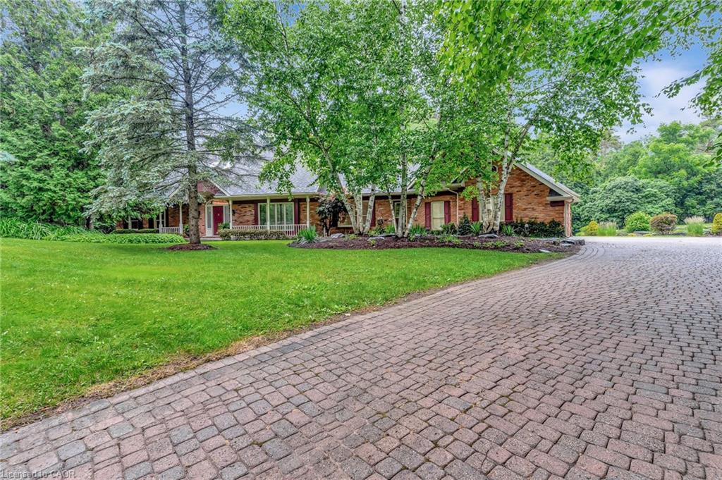 22 Deerpath Court