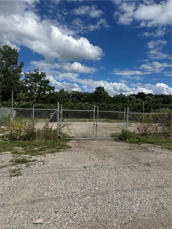 401 Dolph Street N LOT (B)