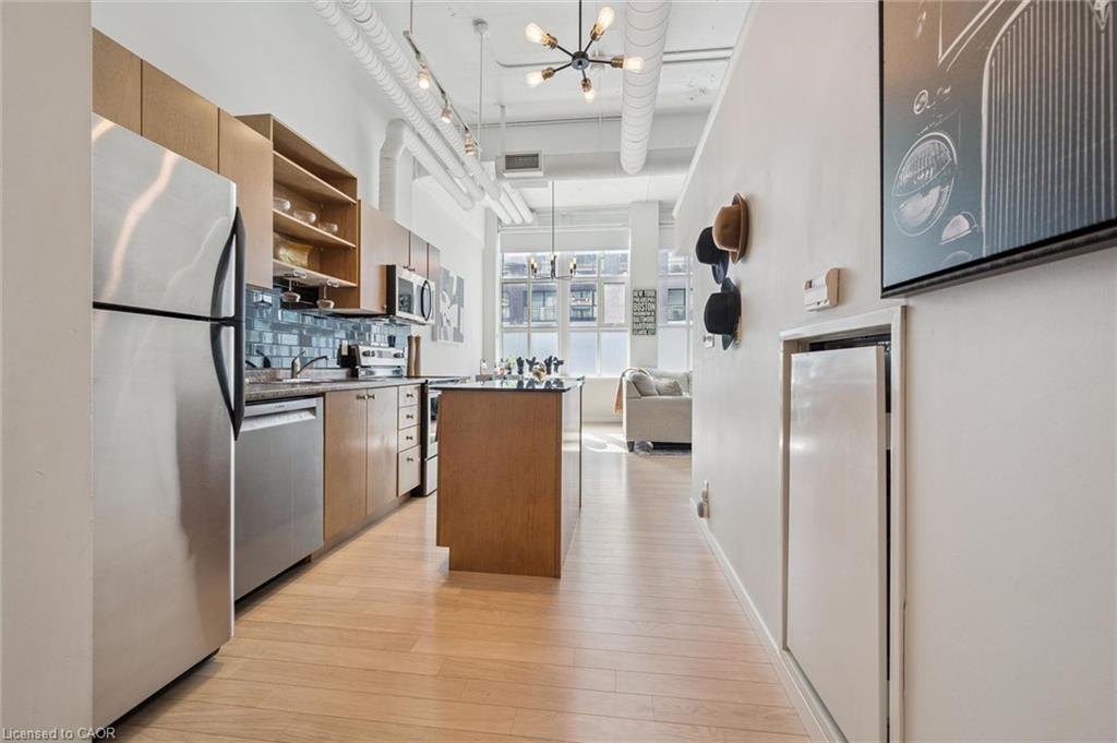 410 King Street W 112