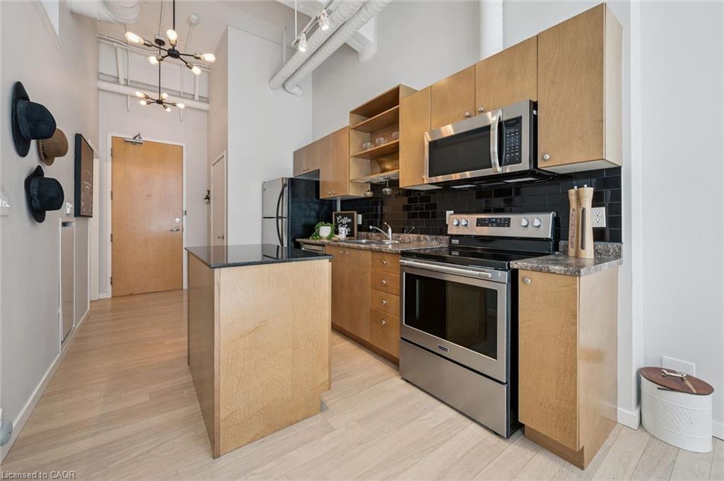 410 King Street W 112