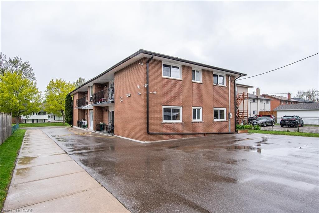 39 Secord Avenue