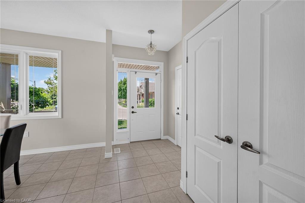14 Ecker Lane