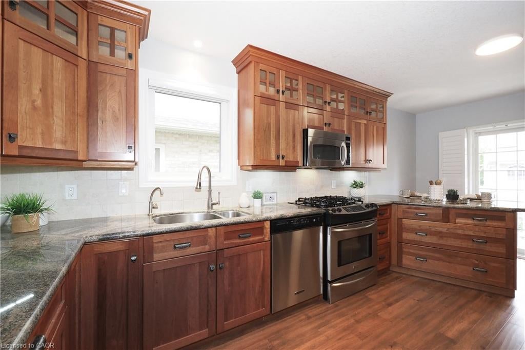 350 Doon Valley Drive 6D
