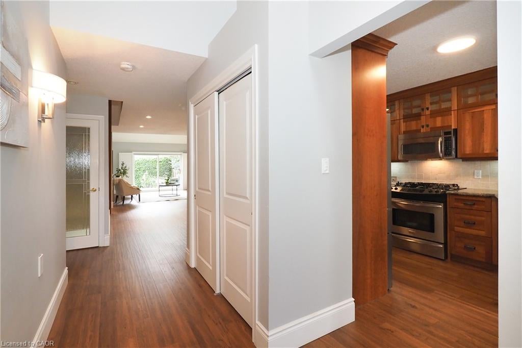 350 Doon Valley Drive 6D