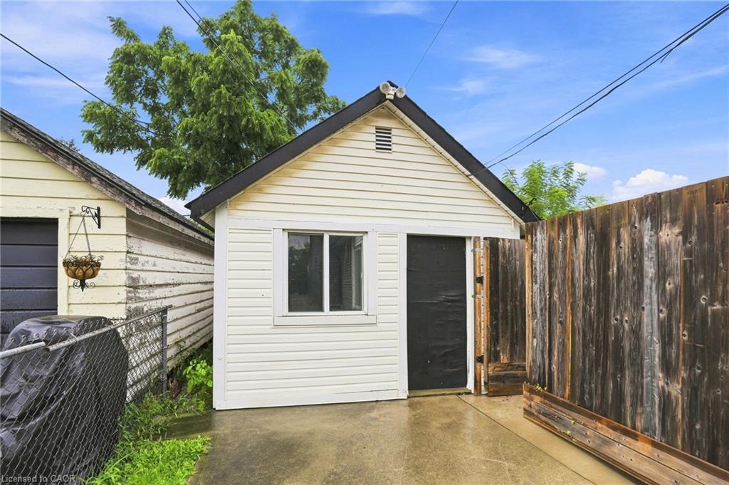 4 Hilda Street