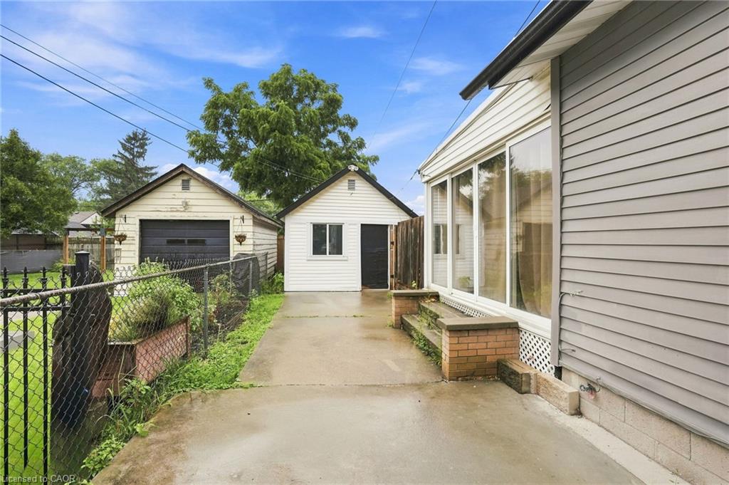 4 Hilda Street