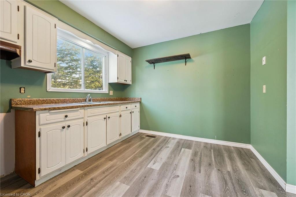 105 Churchill Street