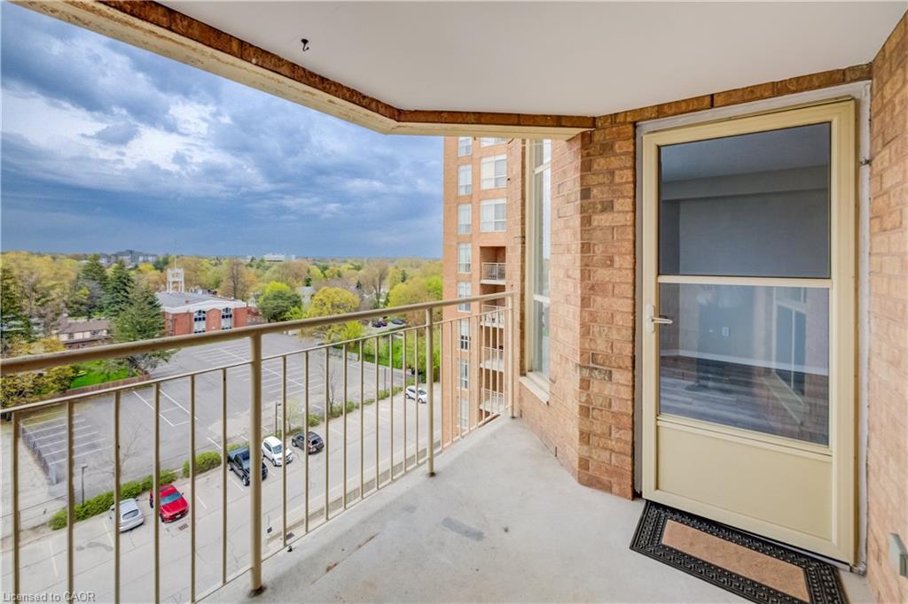 1414 King Street E 802