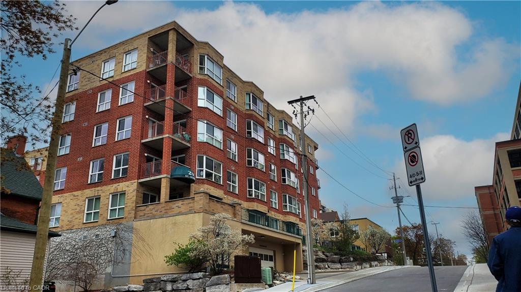 20 St. George Street 404