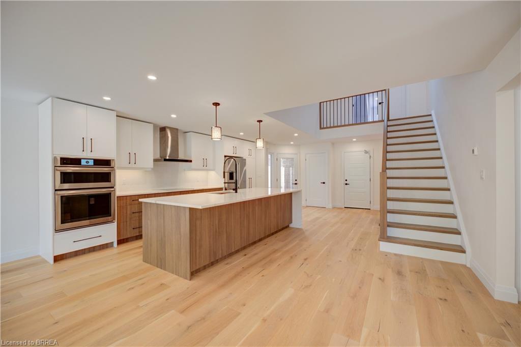 152 Dufferin Avenue 10