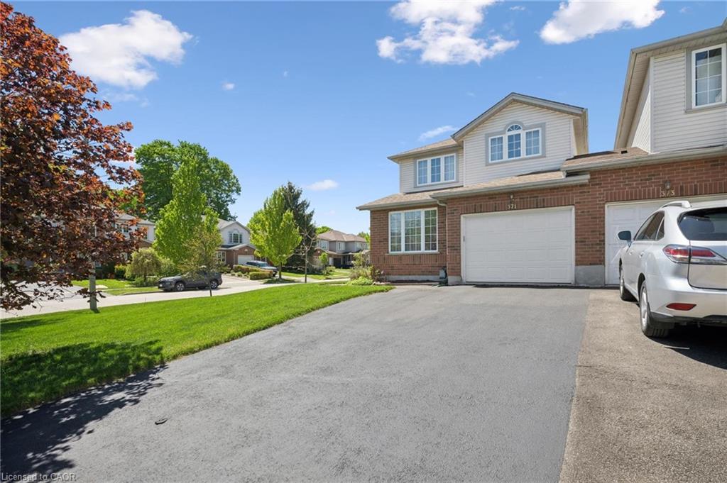 371 University Downs Crescent