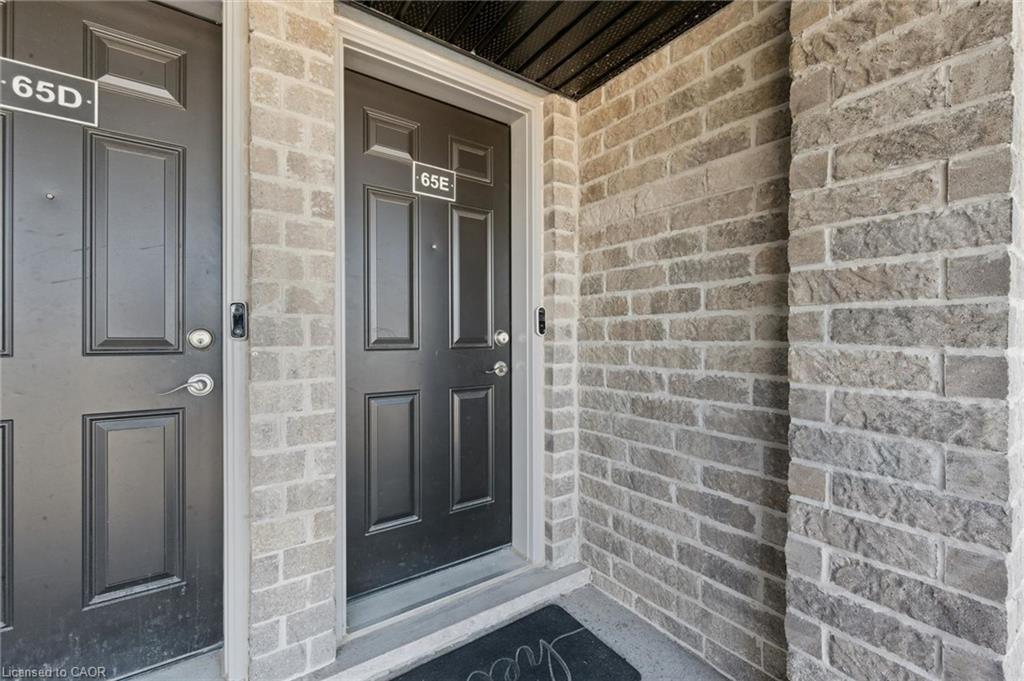 1989 Ottawa Street S 65E