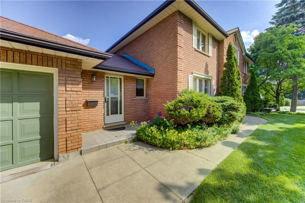 46 Huntingdale Drive