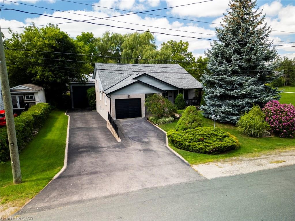 108 Queensway Drive