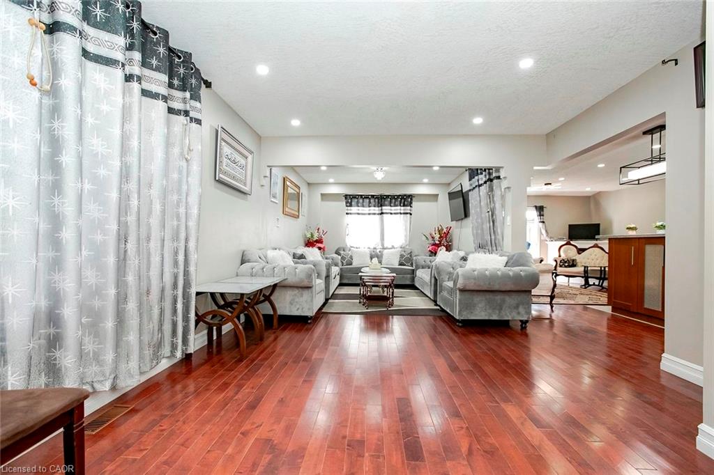 107 Glencliffe Court