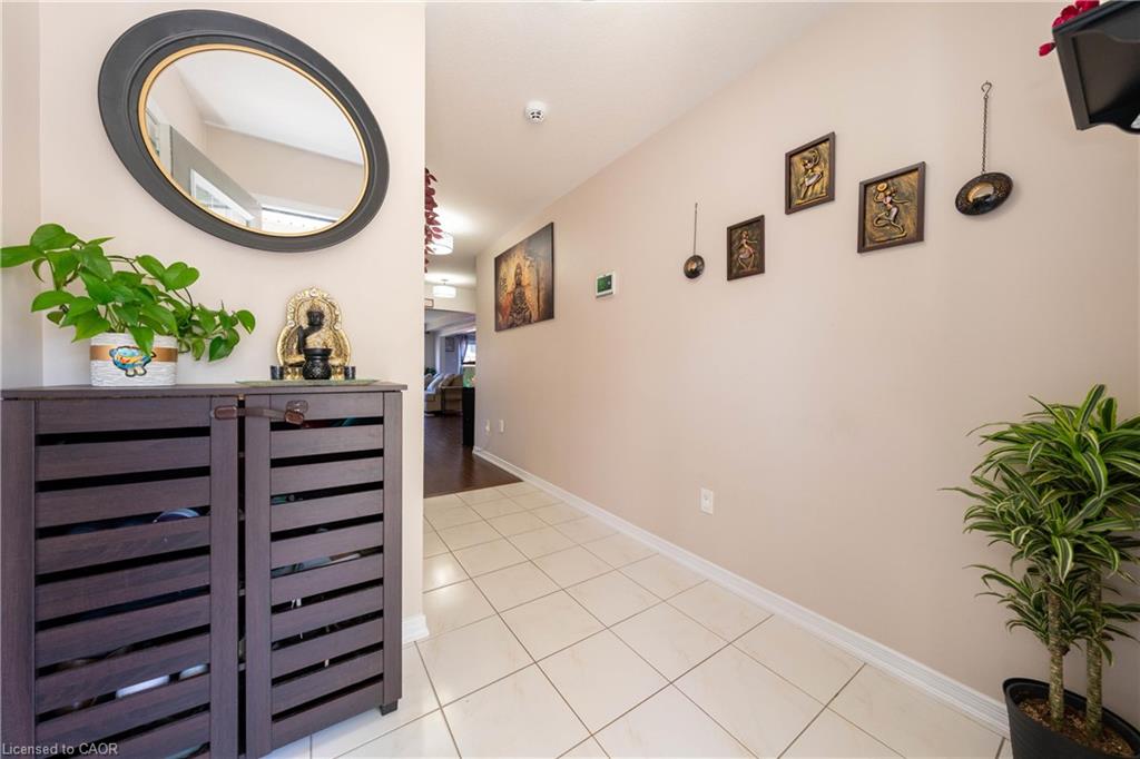 335 Falling Green Crescent