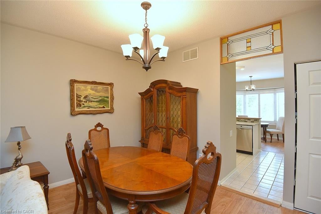 157 Silverbirch Boulevard