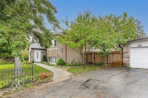 152 Kinzie Avenue Kitchener ON N2A 2J8