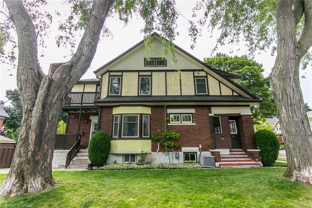 64 Simeon Street