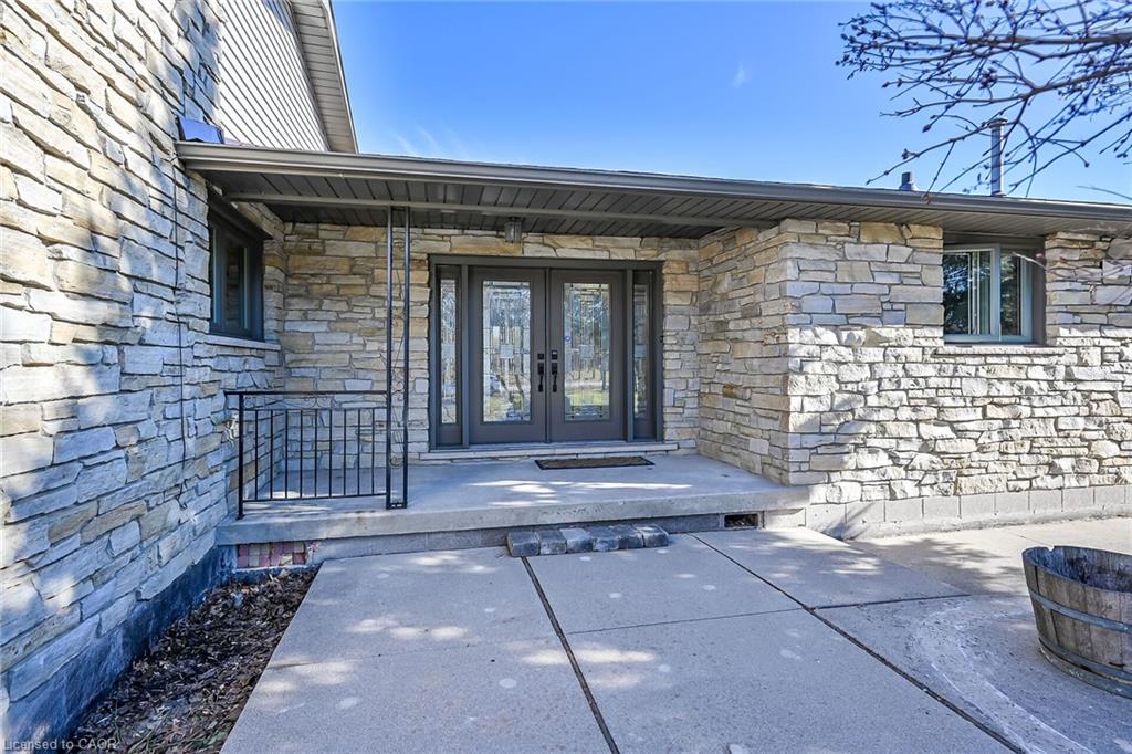 233 Green Mountain Road E