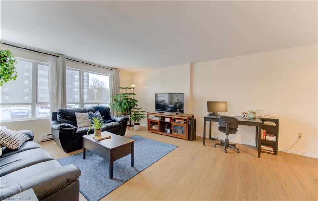 65 Highland Crescent 204