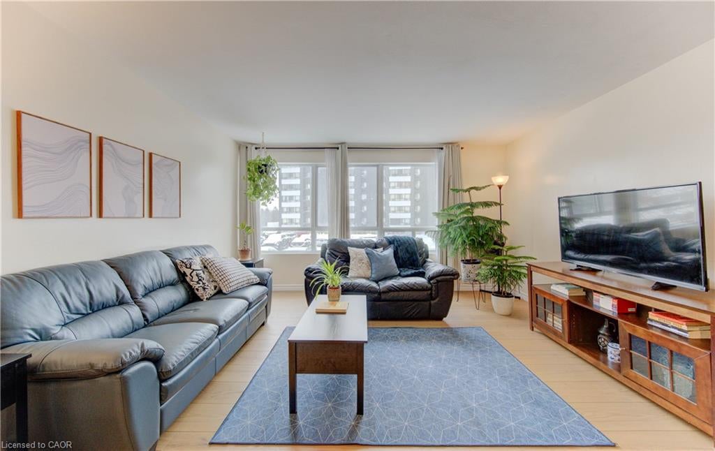 65 Highland Crescent 204