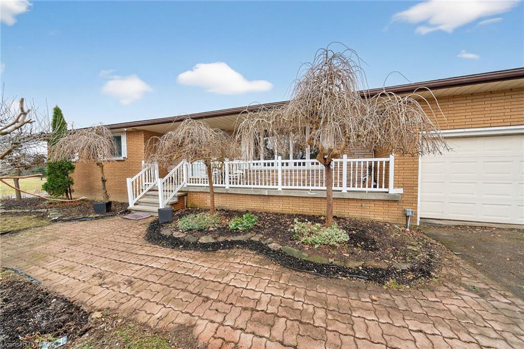1549 Guyatt Road
