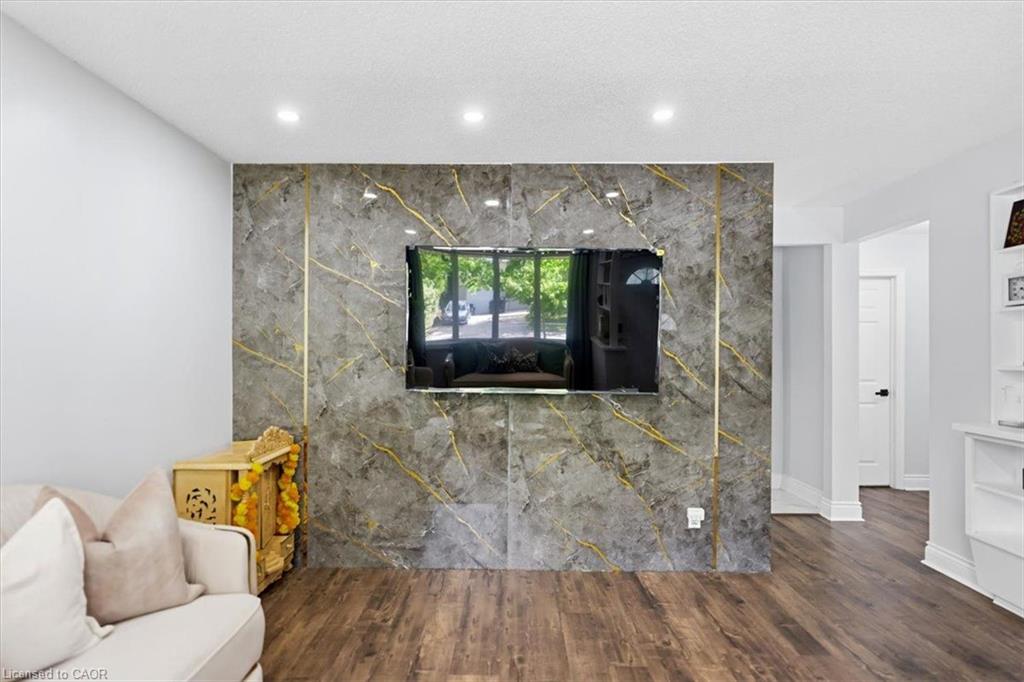 615 Dogwood Lane