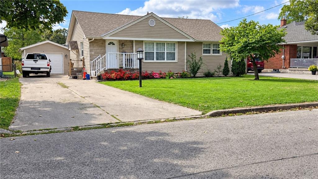 12 Roseland Avenue