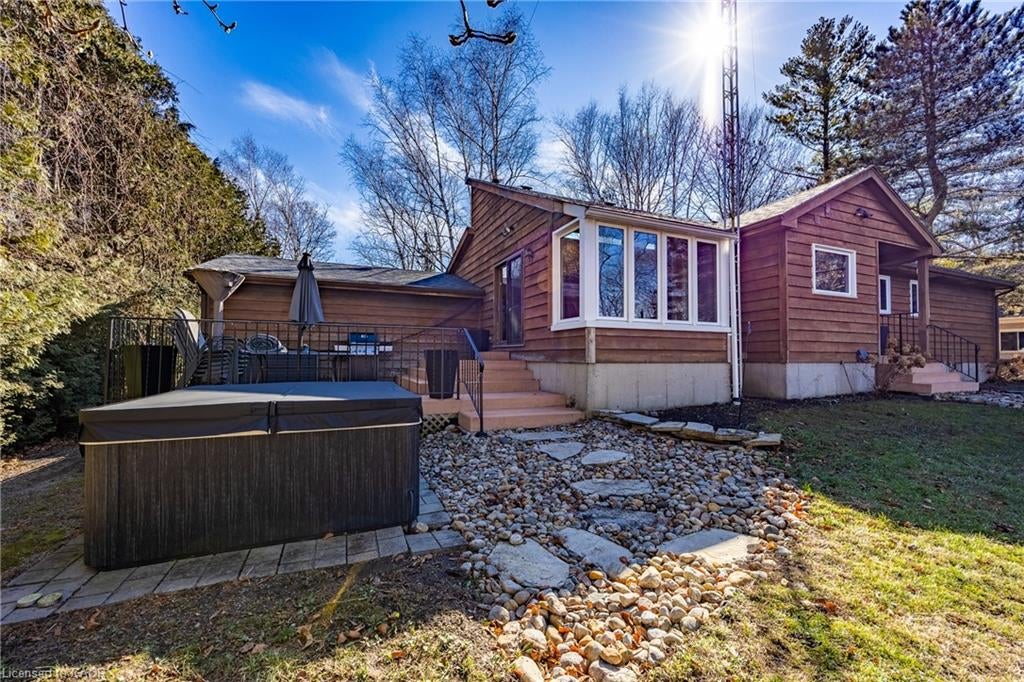 917 Concession Rd 6