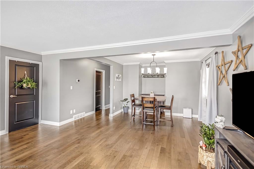 15 Blueridge Crescent