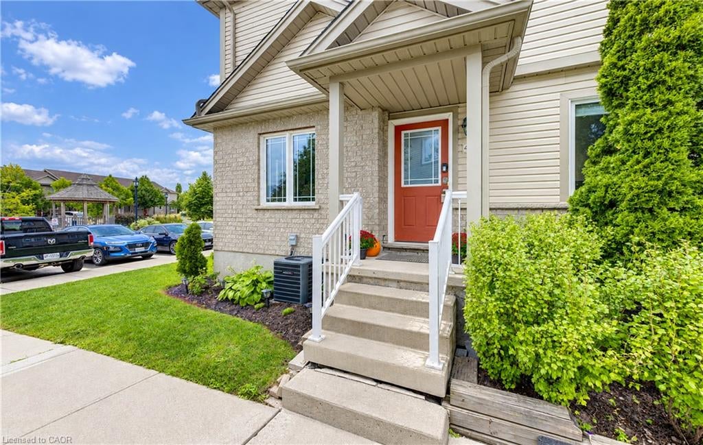 10 Foxglove Crescent 40