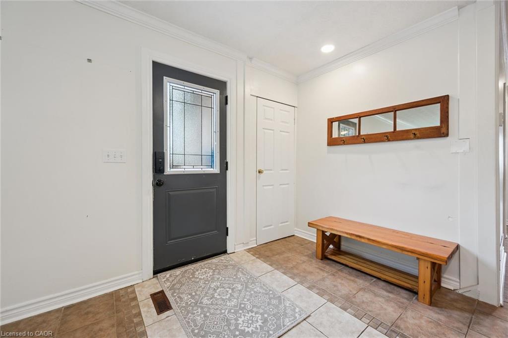29 Mcilwraith Crescent