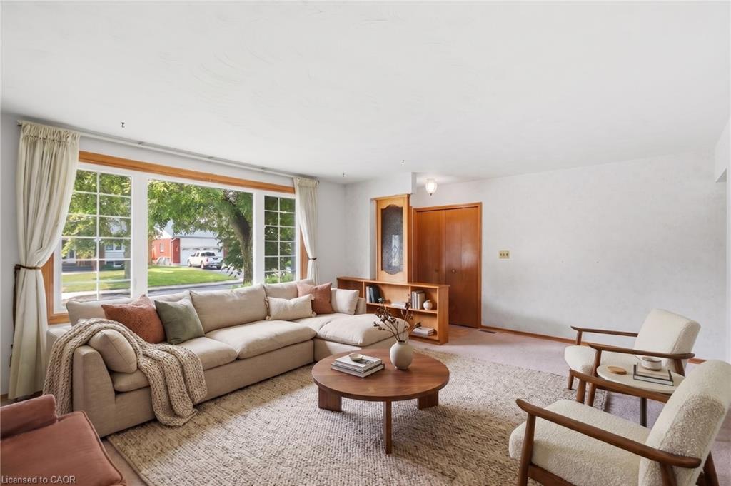 6 Caprice Court