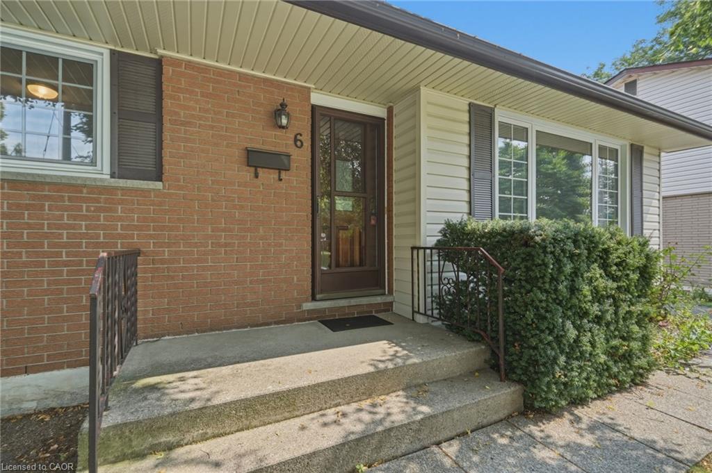 6 Caprice Court