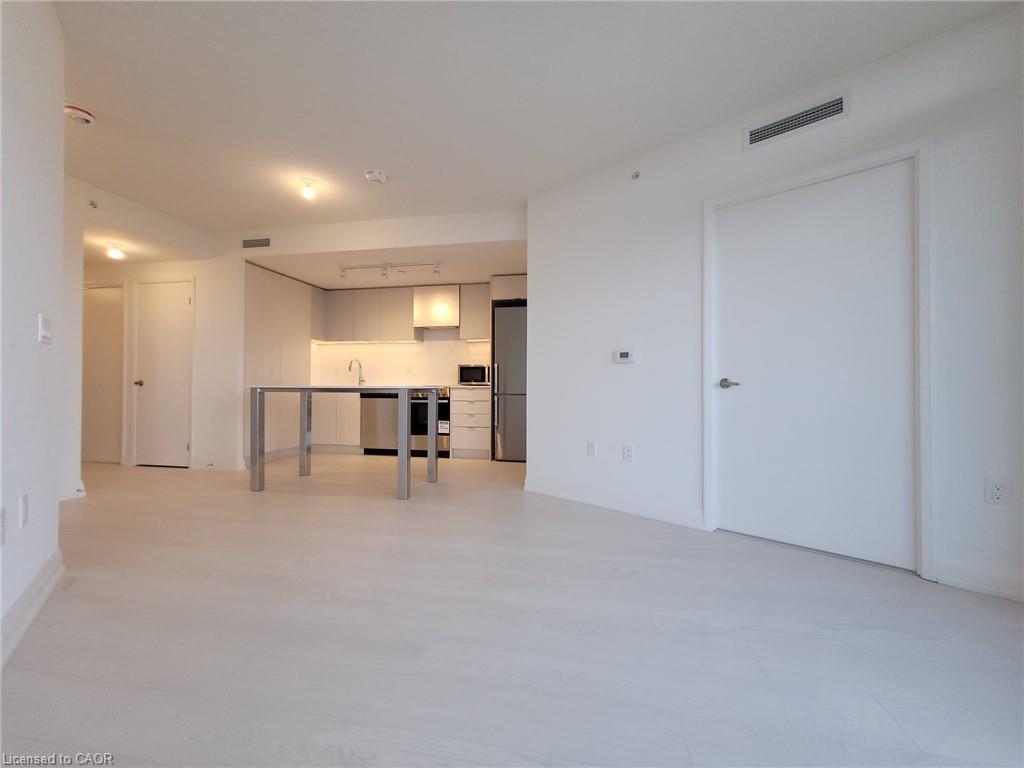 30 Gibbs Road 2807