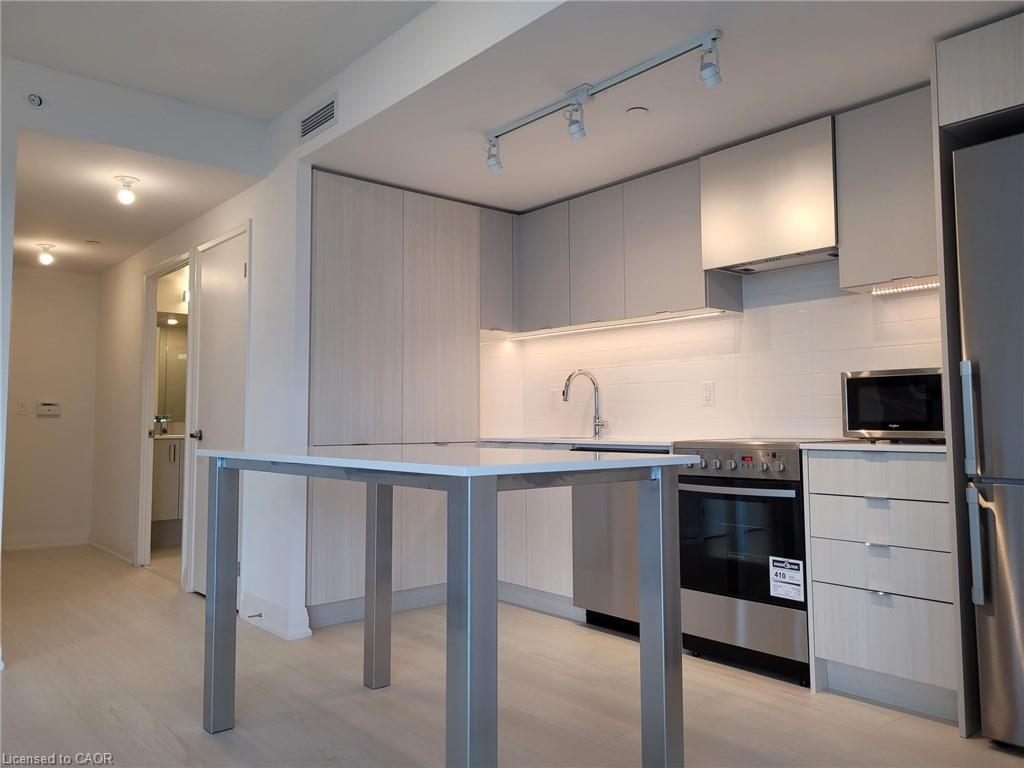30 Gibbs Road 2807
