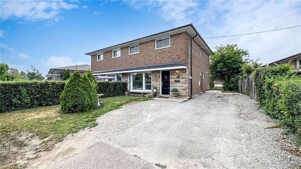 28 Navenby Crescent