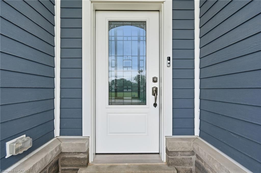 35 Butlers Drive N