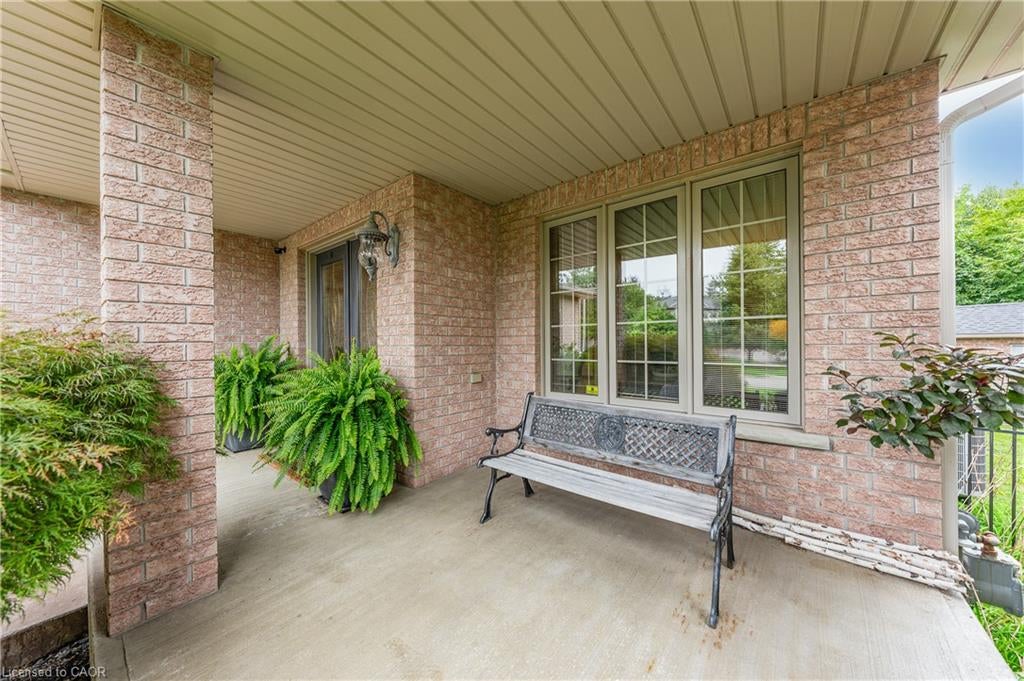 52 Archwood Crescent