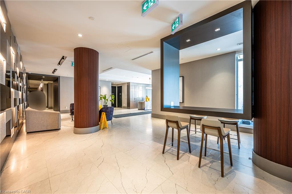 55 Duke Street W 604