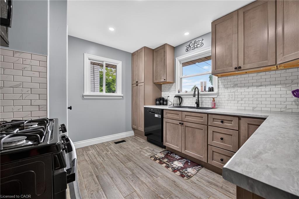 29 Concession Street E