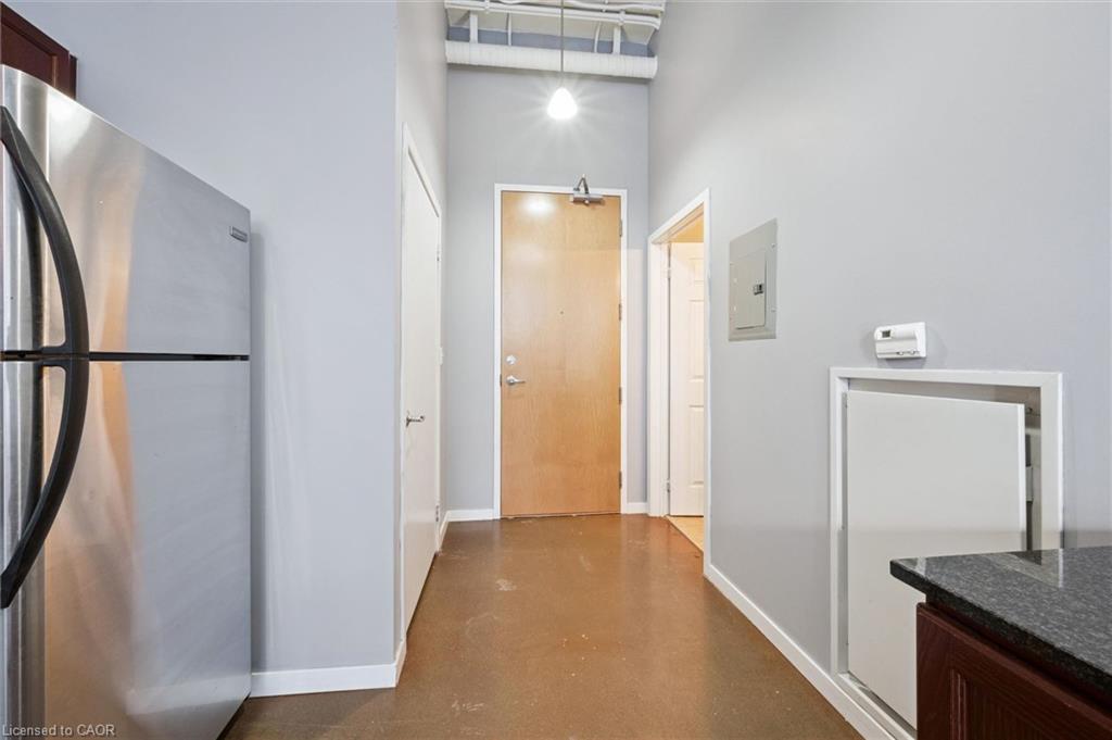 410 King Street W 218