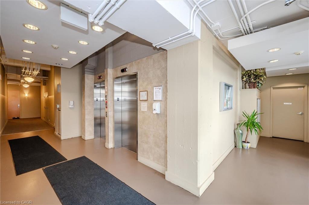 410 King Street W 218