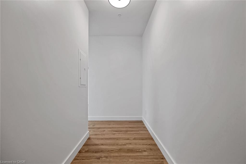 50 Grand Avenue S 901