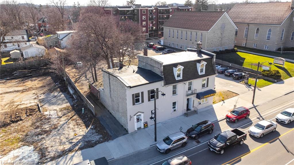 840-846 King Street E