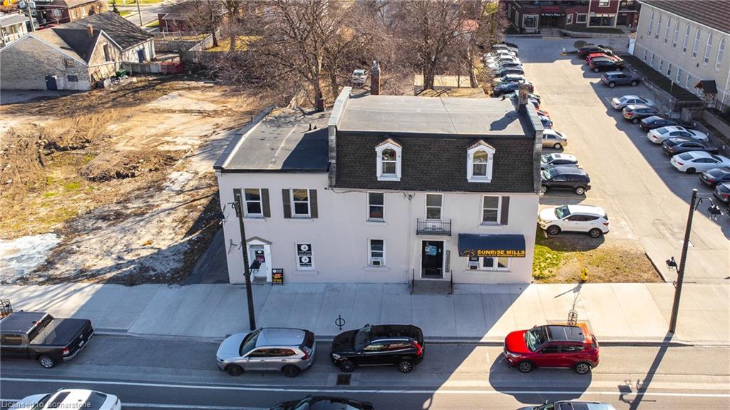 840-846 King Street E